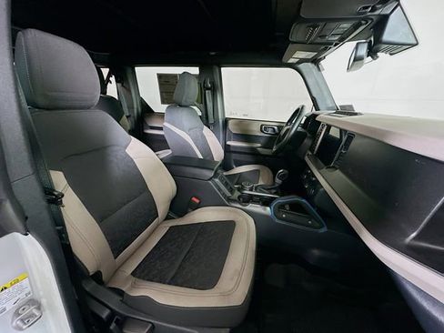 Used 2022 Ford Bronco Wildtrak image 26