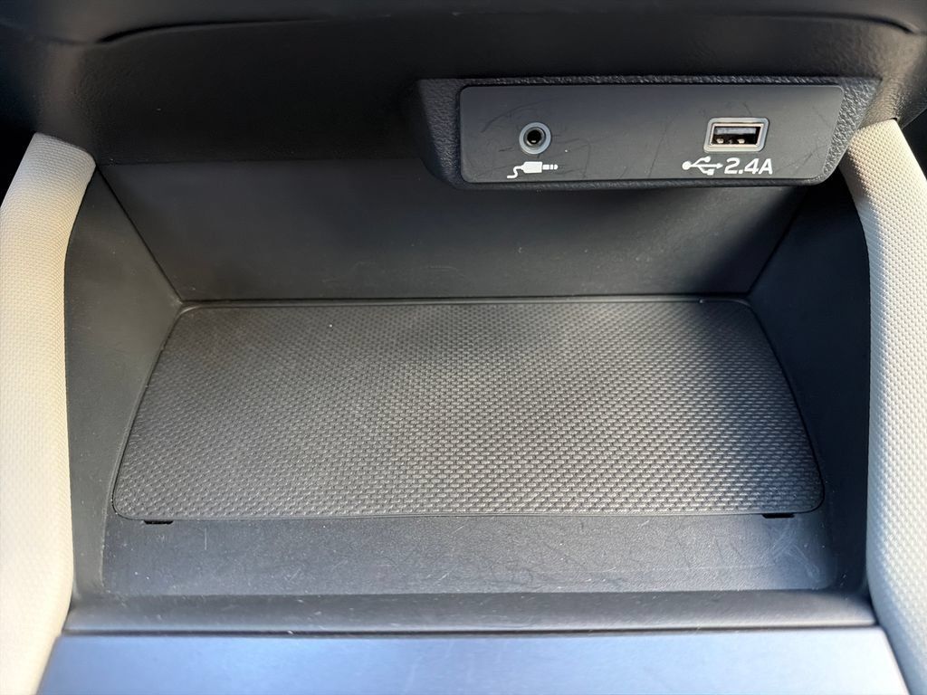 Certified 2025 Subaru Forester AWD/4WD image 41