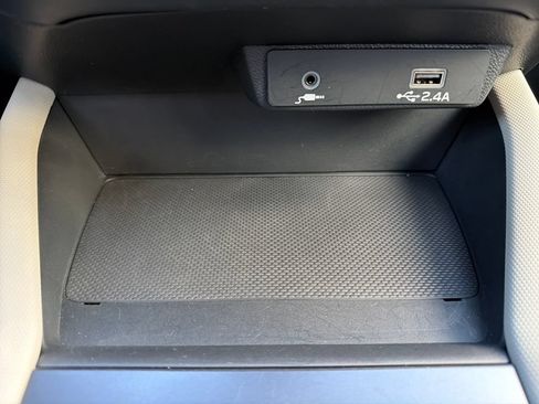Certified 2025 Subaru Forester AWD/4WD image 41