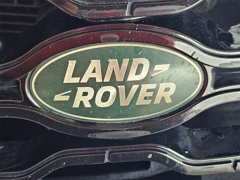 Used 2019 Land Rover Range Rover Velar R-Dynamic SE image 10