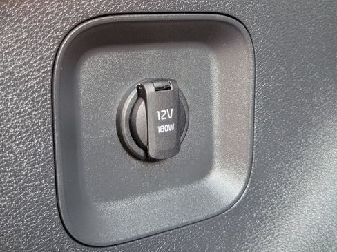 Certified 2025 Kia Sportage LX AWD/4WD image 31