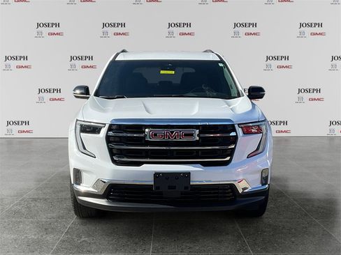 Used 2024 GMC Acadia Elevation image 3