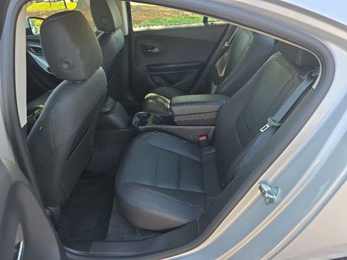 Used 2013 Chevrolet Volt Premium w/ Premium Trim Package FWD image 24