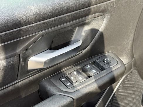 New 2026 RAM 1500 Express AWD/4WD image 12