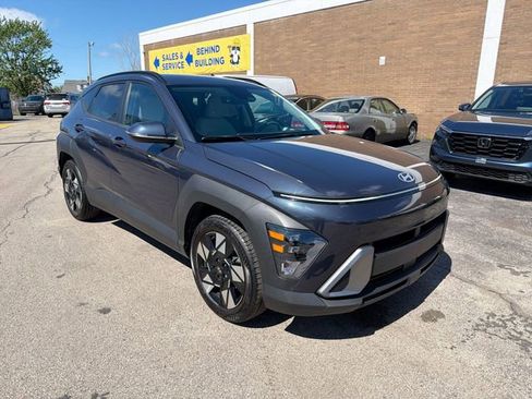 Used 2024 Hyundai Kona SEL w/ Convenience Package image 11