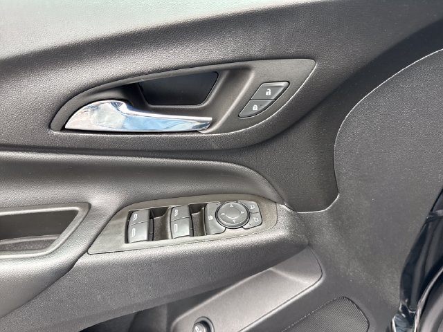 Used 2022 Chevrolet Equinox LT FWD image 11