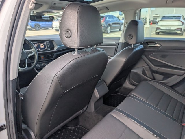 Used 2022 Volkswagen Jetta SE FWD image 26
