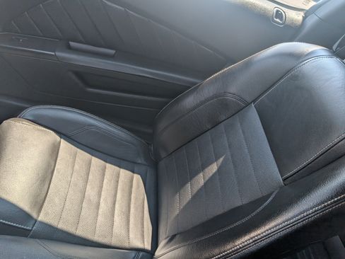 Used 2010 Ford Mustang GT Premium RWD image 20