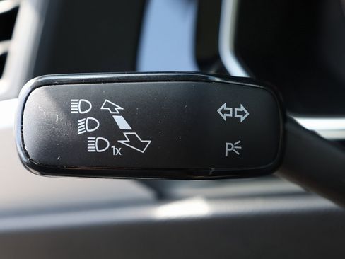 Used 2019 Volkswagen Jetta SE image 34