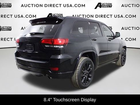 Used 2021 Jeep Grand Cherokee Laredo AWD/4WD image 44