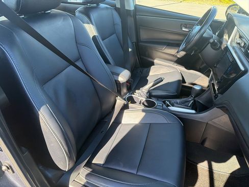 Used 2018 Toyota Corolla L image 26