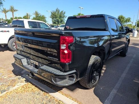 Used 2023 Chevrolet Silverado 1500 Custom image 5