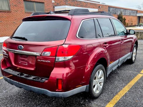 Used 2011 Subaru Outback 2.5i Limited AWD/4WD image 7