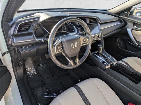 Used 2019 Honda Civic EX image 9