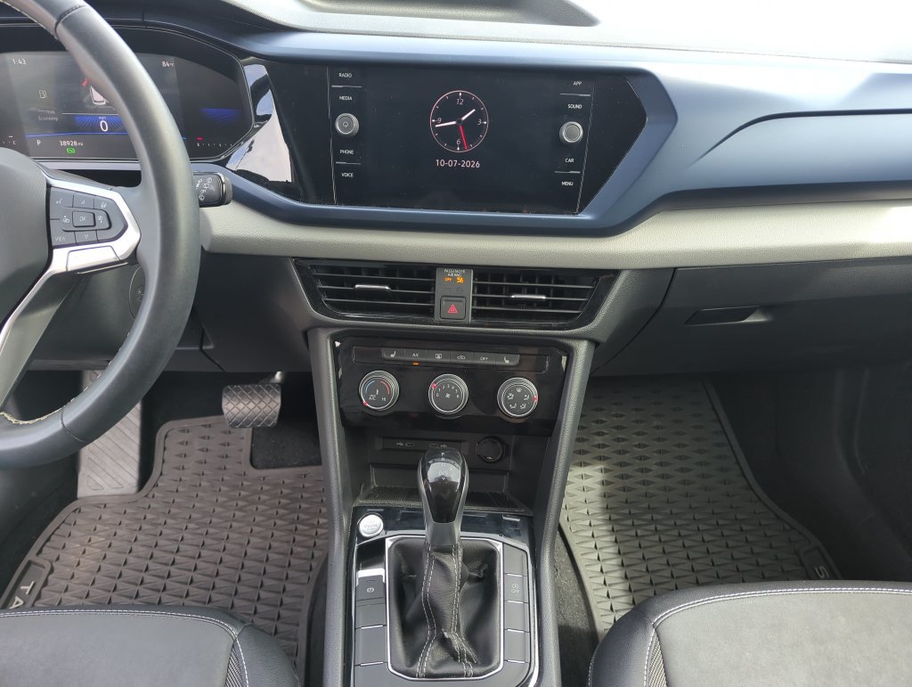 Used 2023 Volkswagen Taos SE FWD image 25