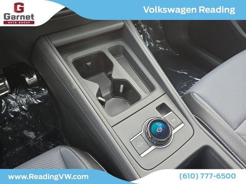 New 2026 Volkswagen Tiguan SE R-Line image 17