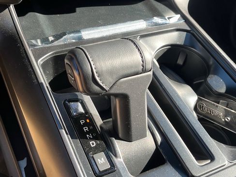 New 2025 Ford F150 Lariat w/ Equipment Group 501A Mid image 12