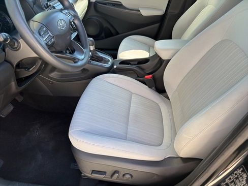 Used 2023 Hyundai Kona SEL image 7