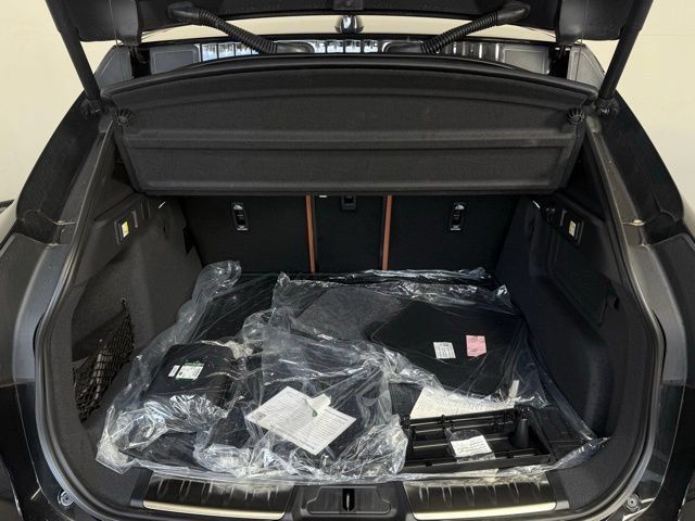 New 2026 Jaguar F-PACE R-Dynamic S AWD/4WD image 17