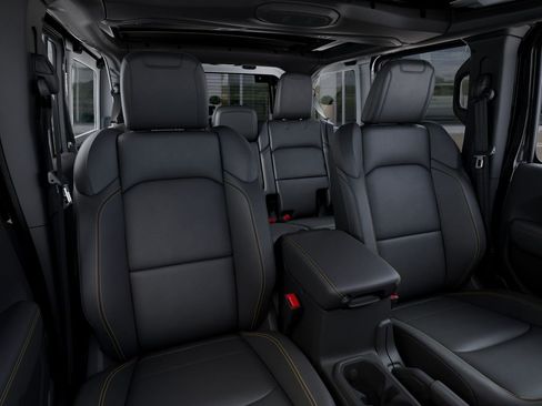 New 2026 Jeep Wrangler Unlimited Sahara AWD/4WD image 18