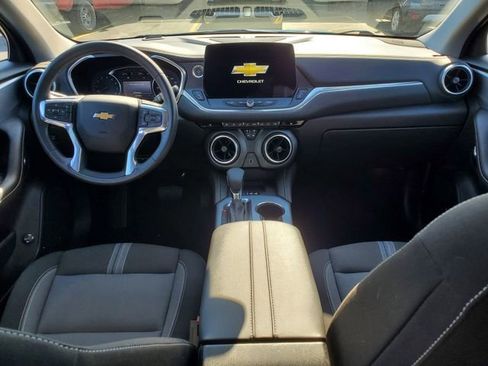 Certified 2024 Chevrolet Blazer LT w/ Convenience Package FWD image 16