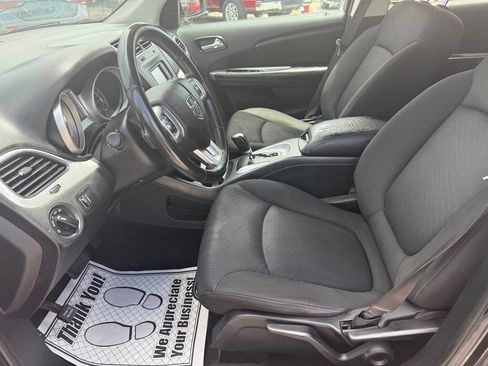 Used 2018 Dodge Journey SE w/ Popular Equipment Group FWD image 11