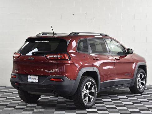 Used 2015 Jeep Cherokee Trailhawk w/ Cold Weather Group image 6