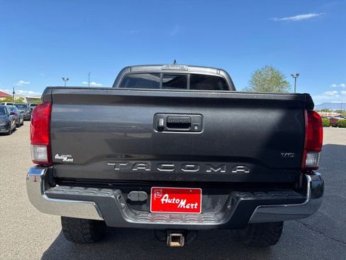 Used 2016 Toyota Tacoma TRD Off-Road w/ Towing Package AWD/4WD image 4