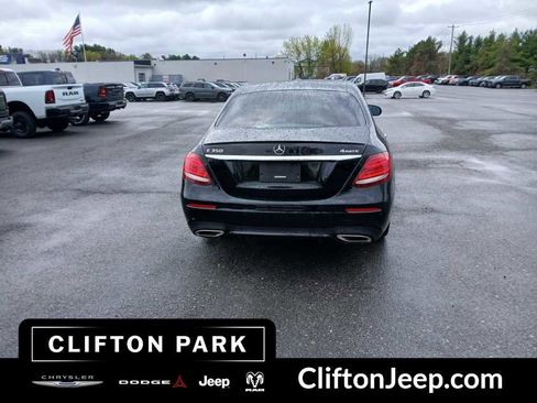 Used 2020 Mercedes-Benz E 350 4MATIC Sedan image 5