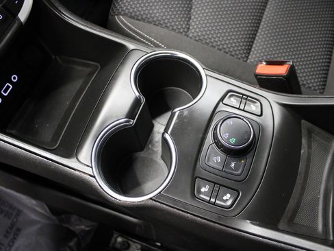 Used 2022 GMC Terrain SLE w/ Driver Convenience Package image 30