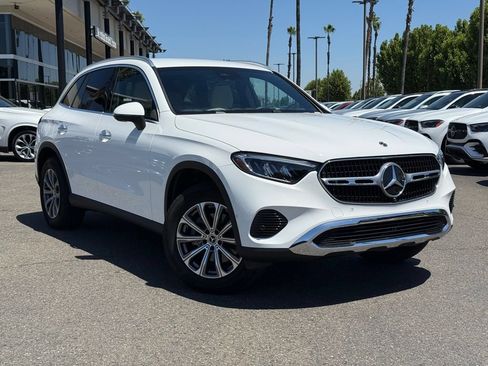 Certified 2026 Mercedes-Benz GLC 300 image 1