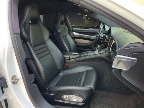 Used 2014 Porsche Panamera AWD/4WD image 23