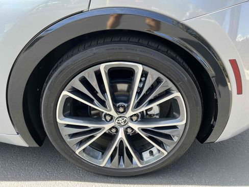 Used 2024 Toyota Prius XLE image 79