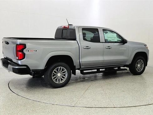 New 2026 Chevrolet Colorado LT w/ LT Convenience Package AWD/4WD image 7