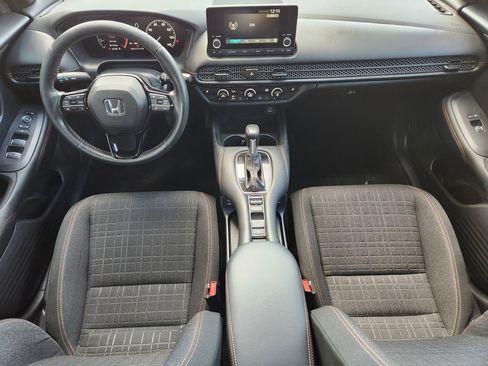 Certified 2025 Honda HR-V Sport image 24