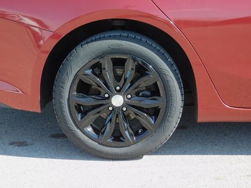 Used 2019 Chevrolet Malibu LT w/ Leather Package image 38