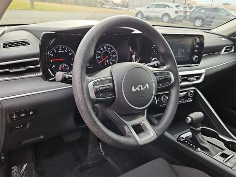 Used 2023 Kia K5 LXS image 27