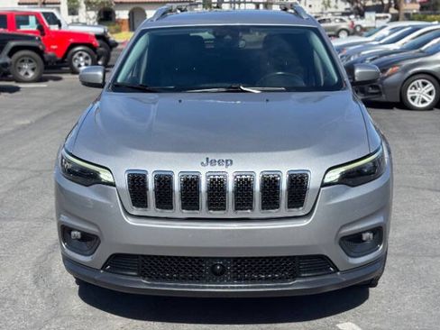 Used 2021 Jeep Cherokee Latitude Plus FWD image 8