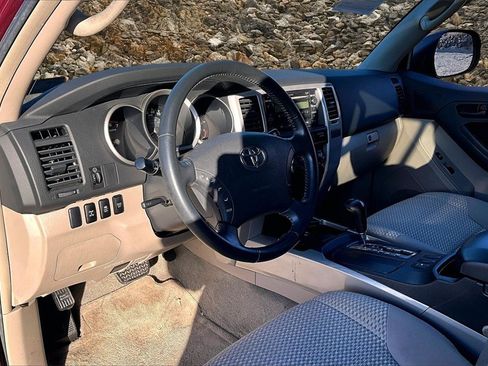 Used 2008 Toyota 4Runner SR5 image 12
