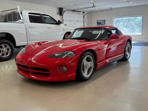 Used 1994 Dodge Viper RT/10 RWD image 1