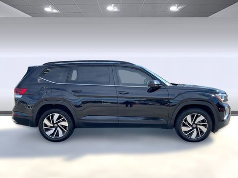 Used 2024 Volkswagen Atlas SE image 8