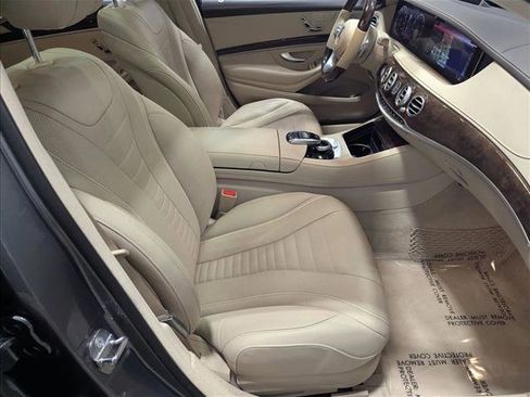 Used 2019 Mercedes-Benz S 560 Sedan image 22