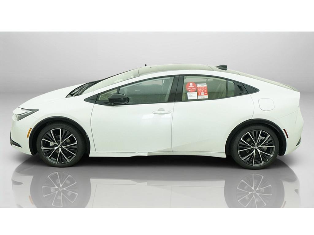 New 2027 Toyota Prius Limited FWD image 3
