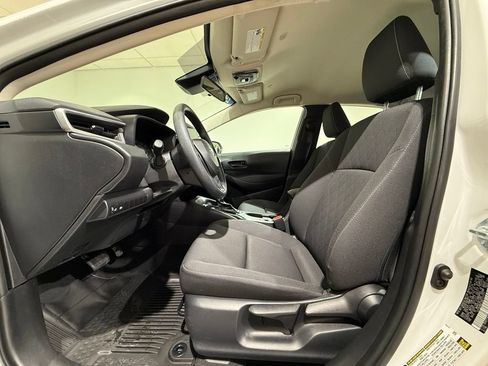 Used 2024 Toyota Corolla LE FWD image 12