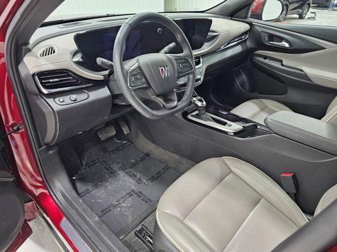 Used 2025 Buick Envista Avenir image 31
