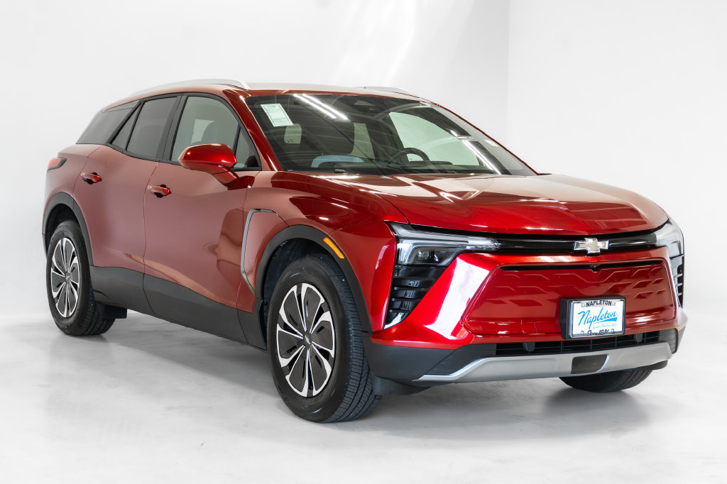 Used 2025 Chevrolet Blazer EV LT AWD/4WD image 6
