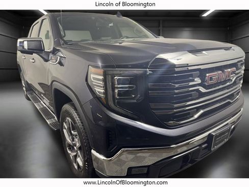 Used 2025 GMC Sierra 1500 SLT w/ SLT Premium Package AWD/4WD image 10