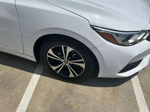 Used 2022 Nissan Sentra SV image 2