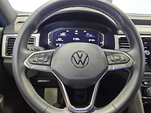 Used 2023 Volkswagen Atlas Cross Sport SE FWD image 21