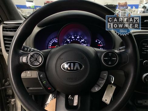 Used 2016 Kia Soul + FWD image 22